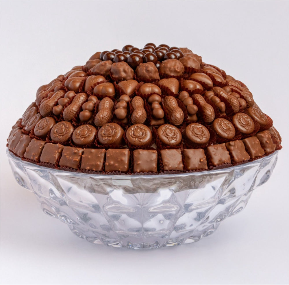 Ara Diamond Pattern Bohemia Crystal filled with Ghraoui chocolates