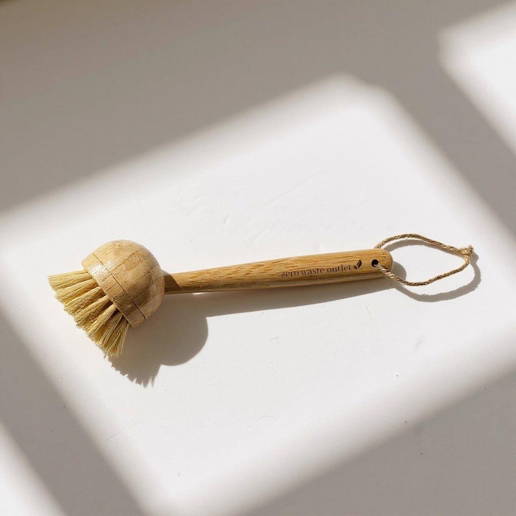 Dish brush with bamboo handle and replaceable brush head 23cm