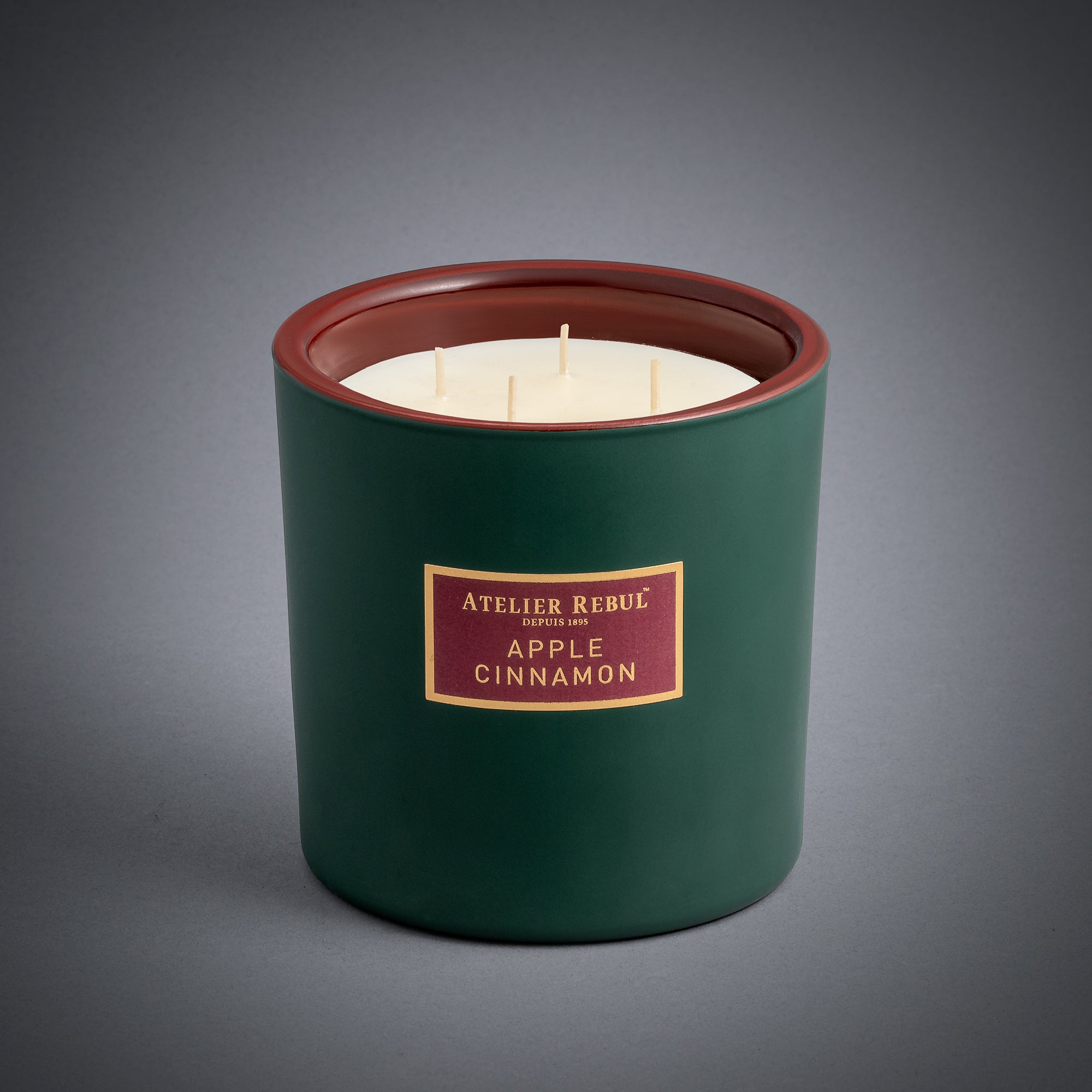 AtelierRebul_LIMITEDEDITIONAPPLECINNAMONXLSCENTEDCANDLE950GREU.jpg