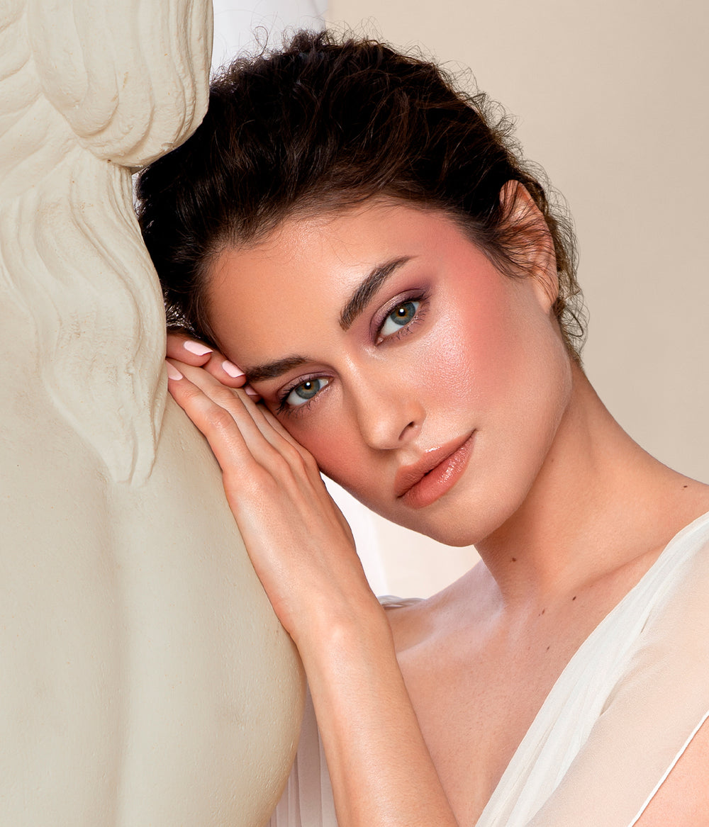 Evagarden Blusher Stick, on model