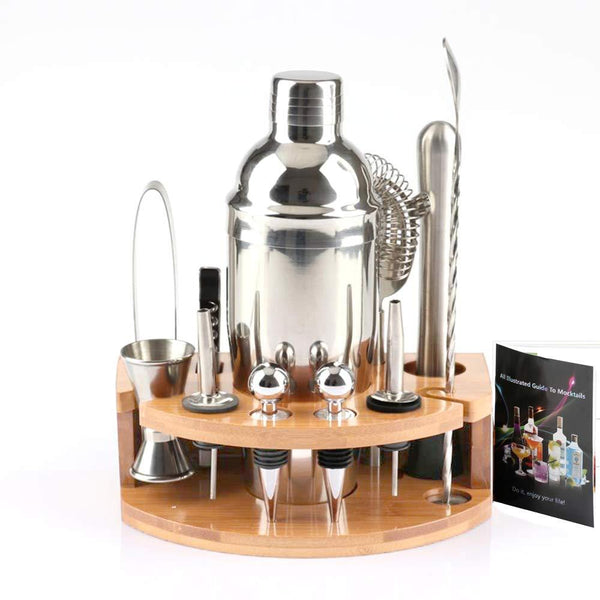 Cocktail set with Cobbler shaker, jigger, muddler, bar spoon and strainer