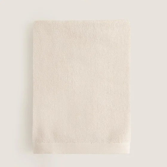 DAVINA TOWEL