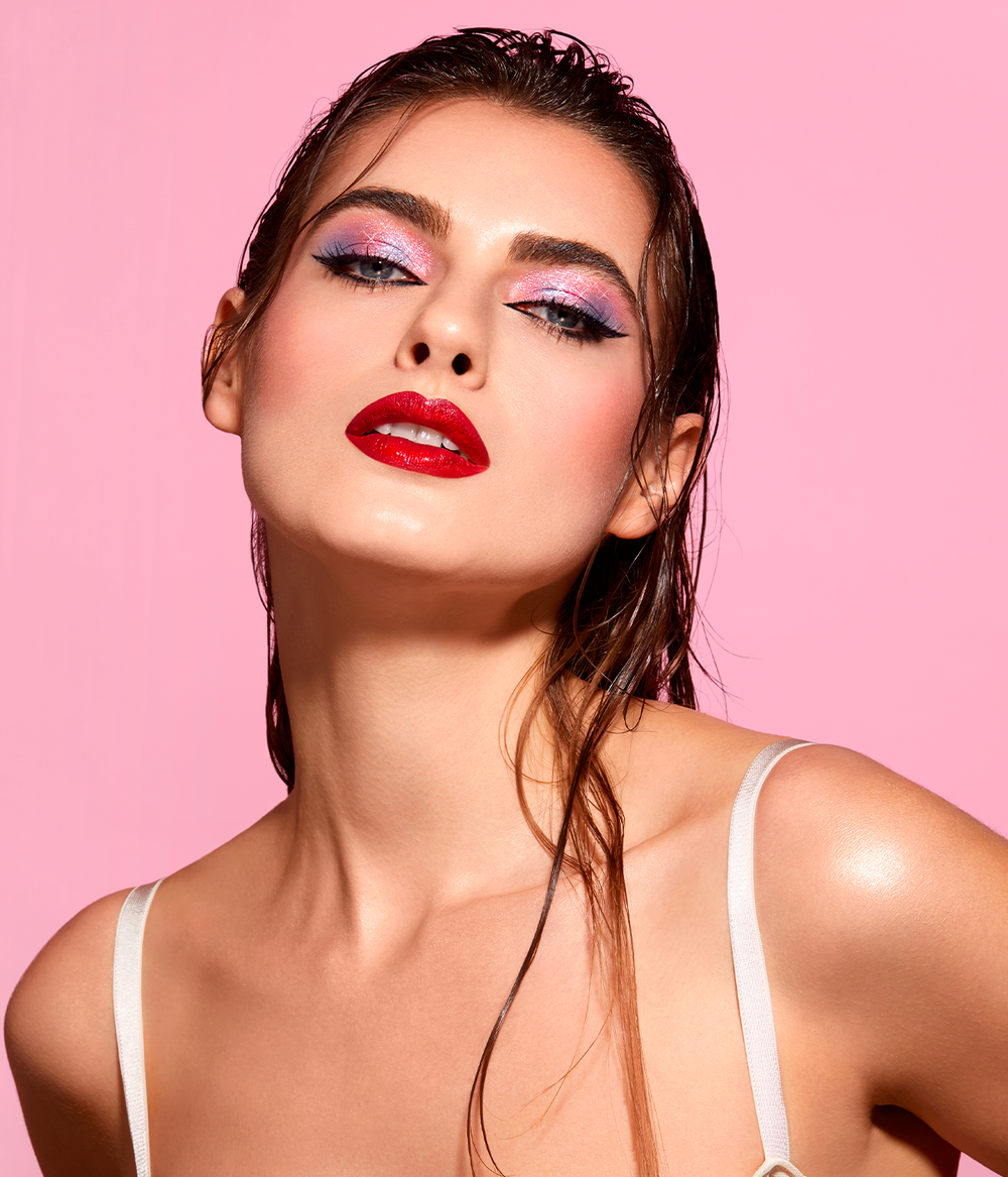 Evagarden Glaring Eye Shadow, on model