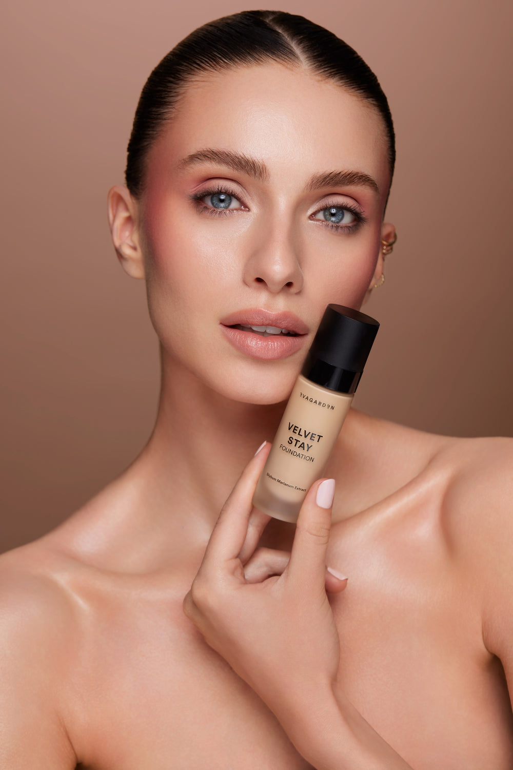 Evagarden Velvet Stay Foundation, still life