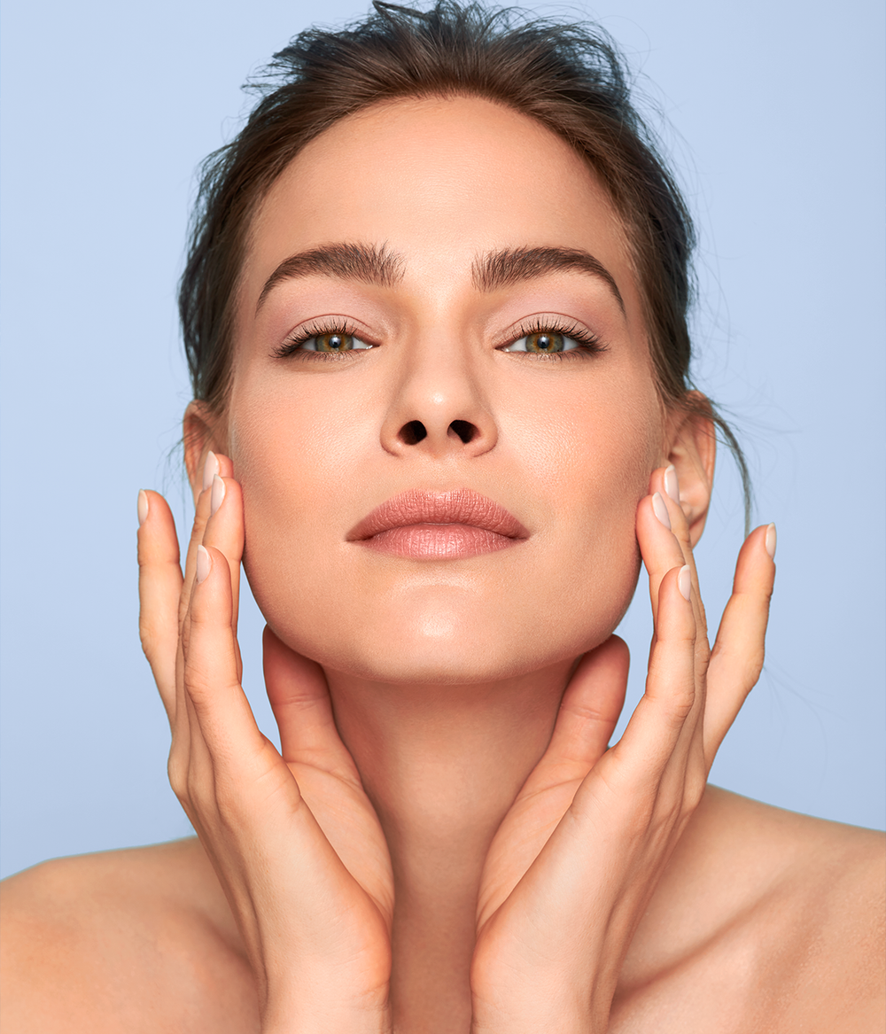 Evagarden Hydraone Gel Cream 50ml, on model