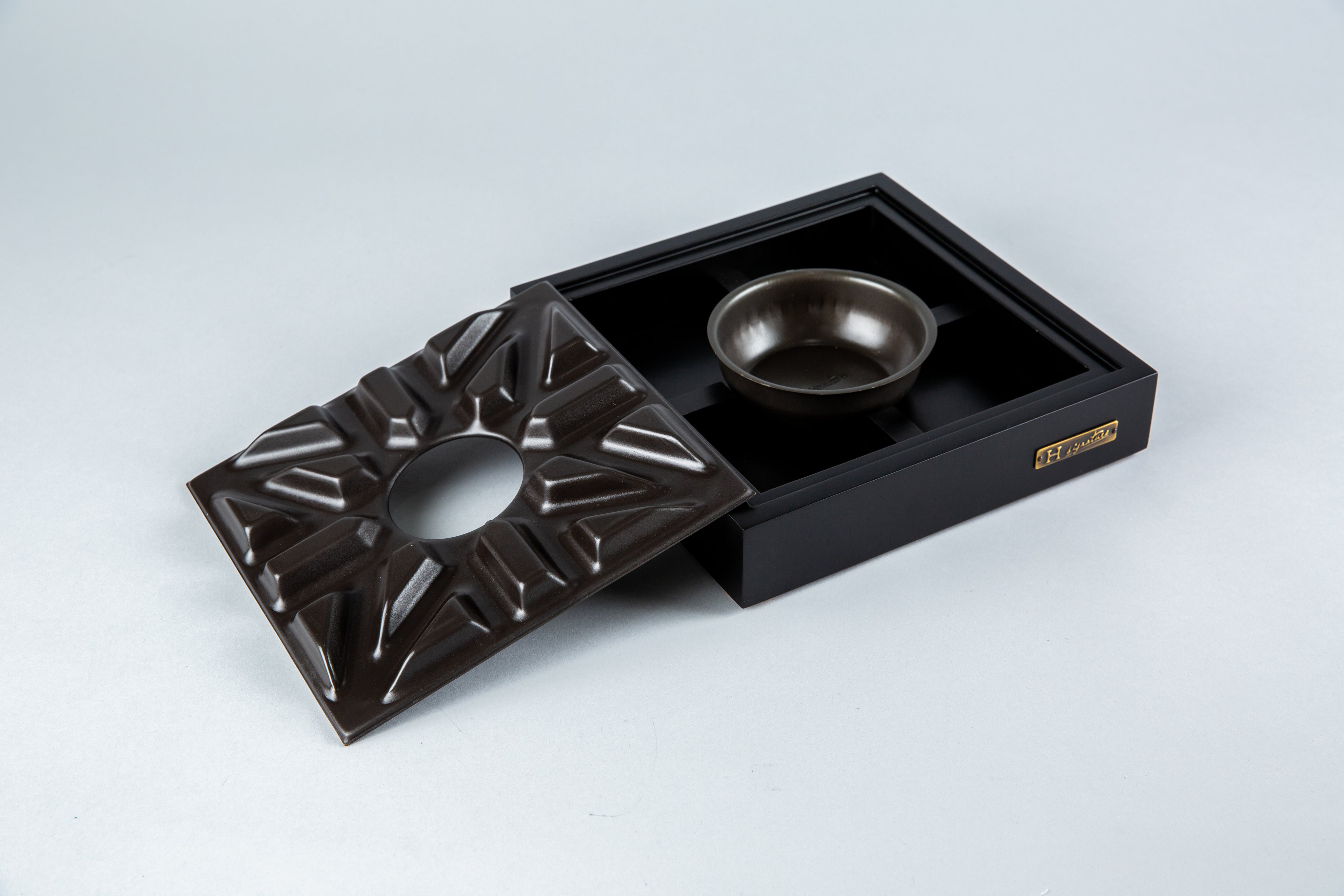 LUCERO VI ASHTRAY