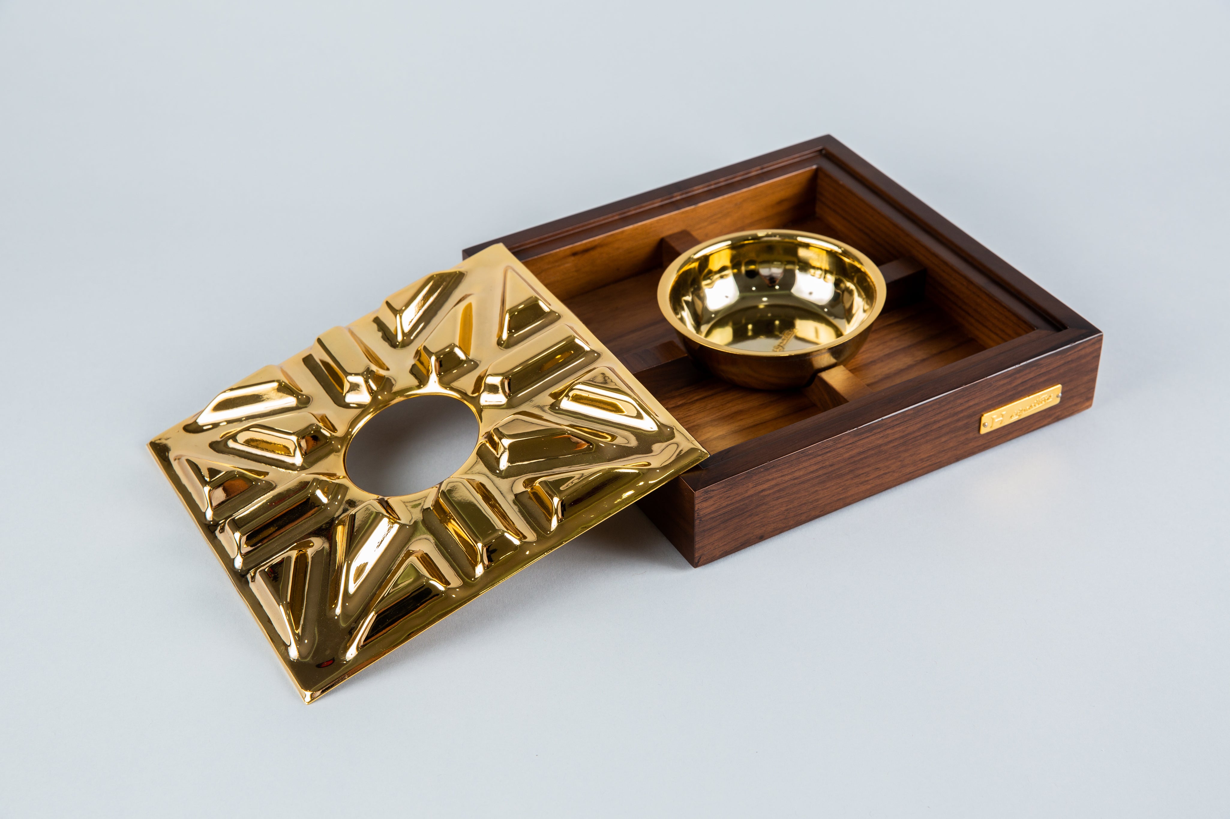 GOLDEN STAR II ASHTRAY
