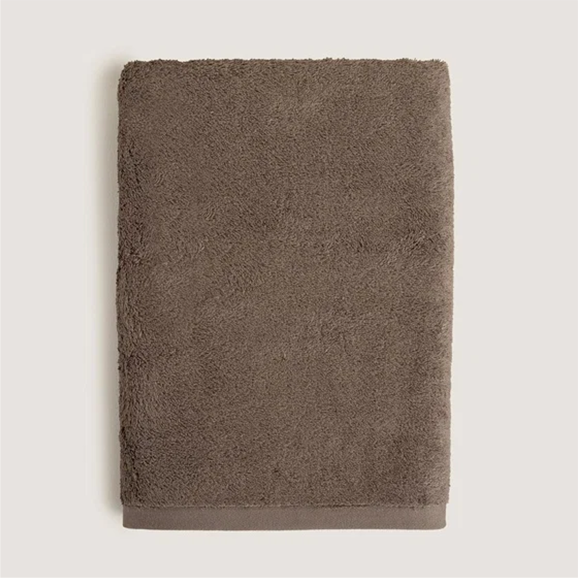 SOLID TOWEL