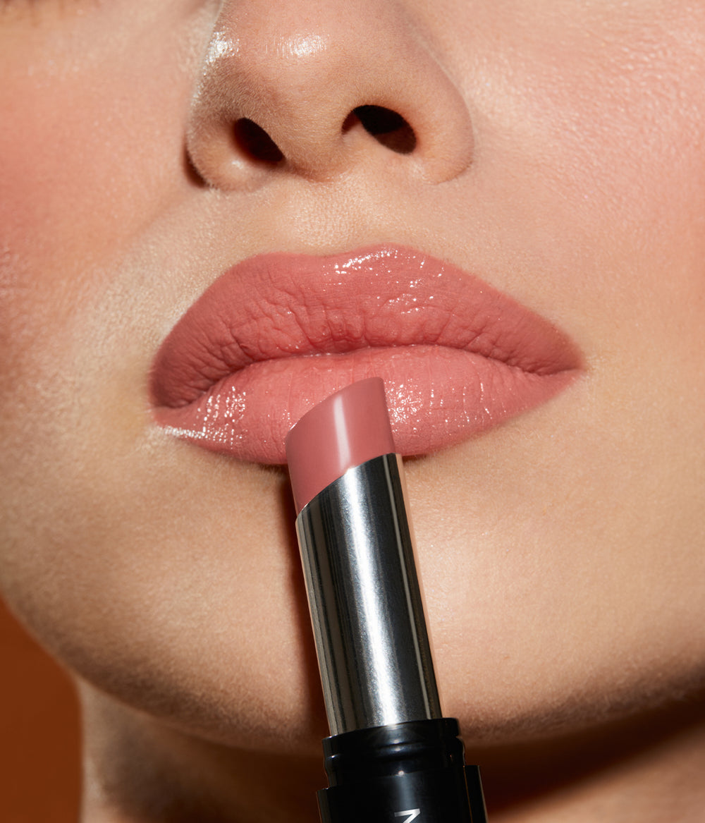 Evagarden Pleasure 3D Lipstick 500 Salmon, close-up