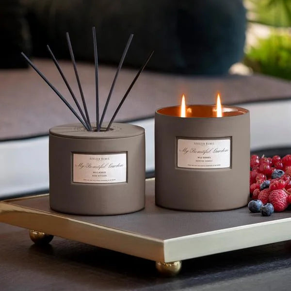 SCENTEDCANDLEWILDBERRIES650GR.webp