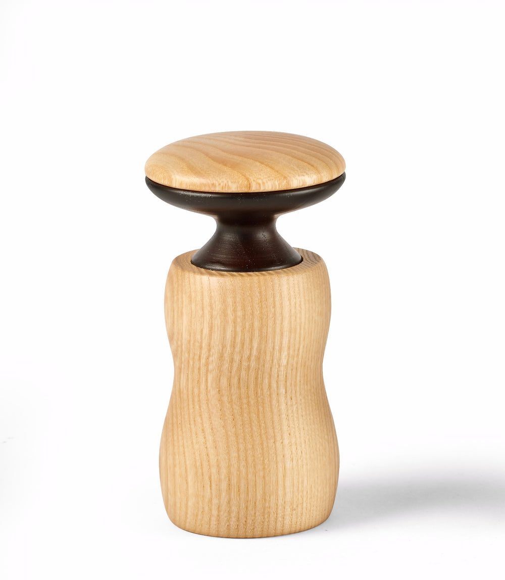 Salt or pepper mill small size