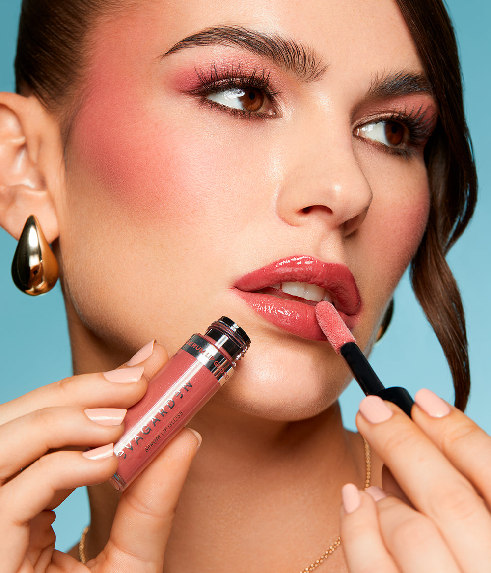 Evagarden Serum Lip Gloss, on model