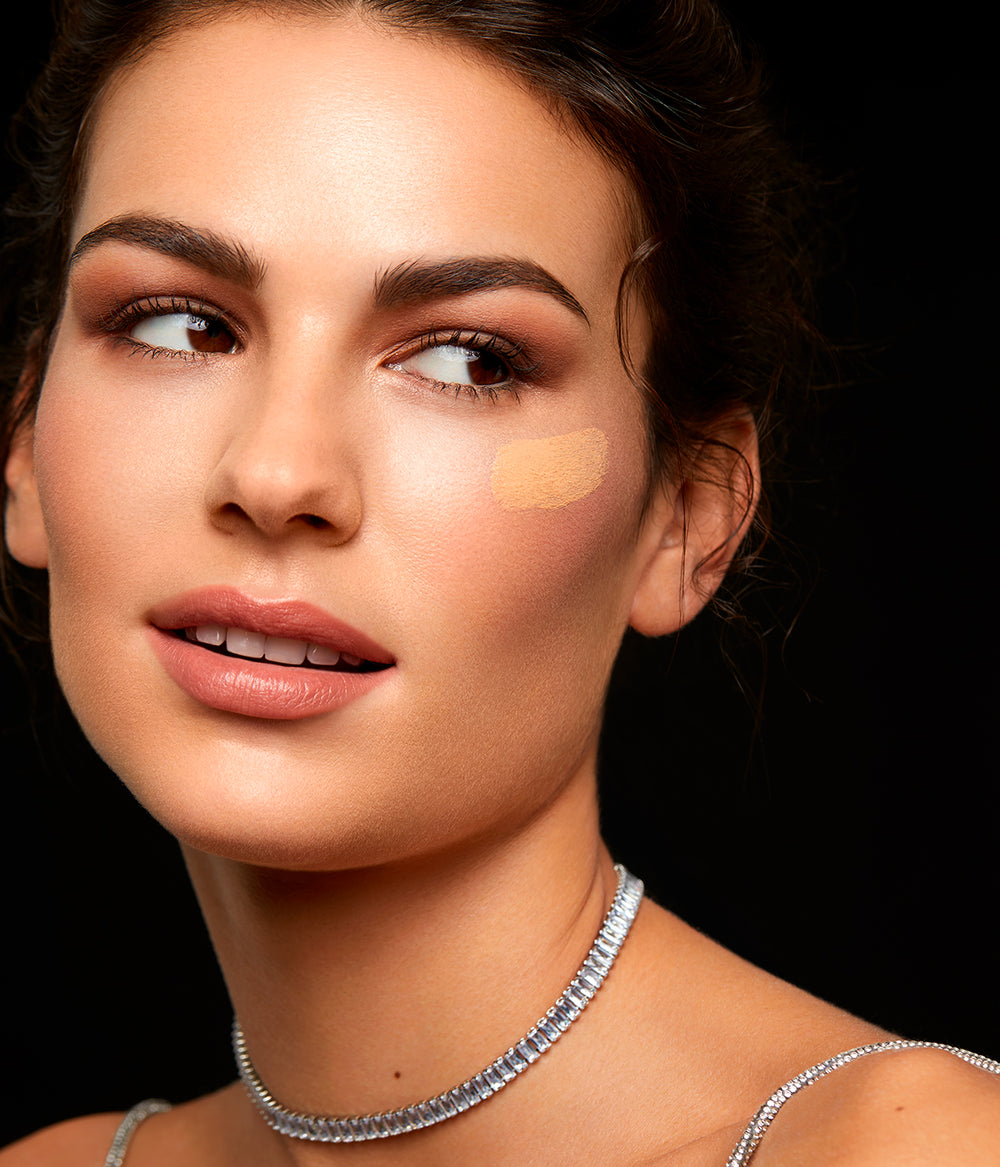 Evagarden Skin Tint Serum, on model