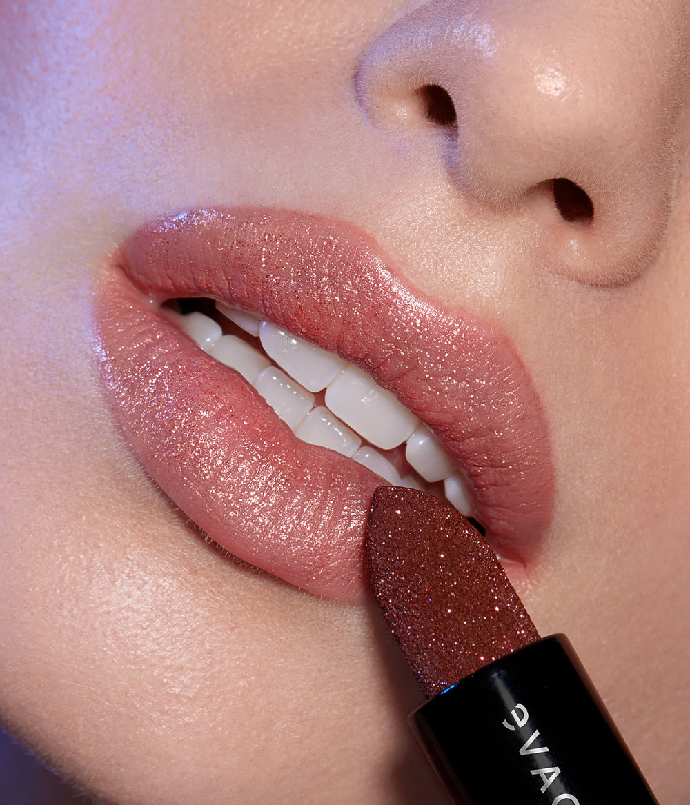 Evagarden Sparkle Lipstick Balm 766 Chocolate, close-up