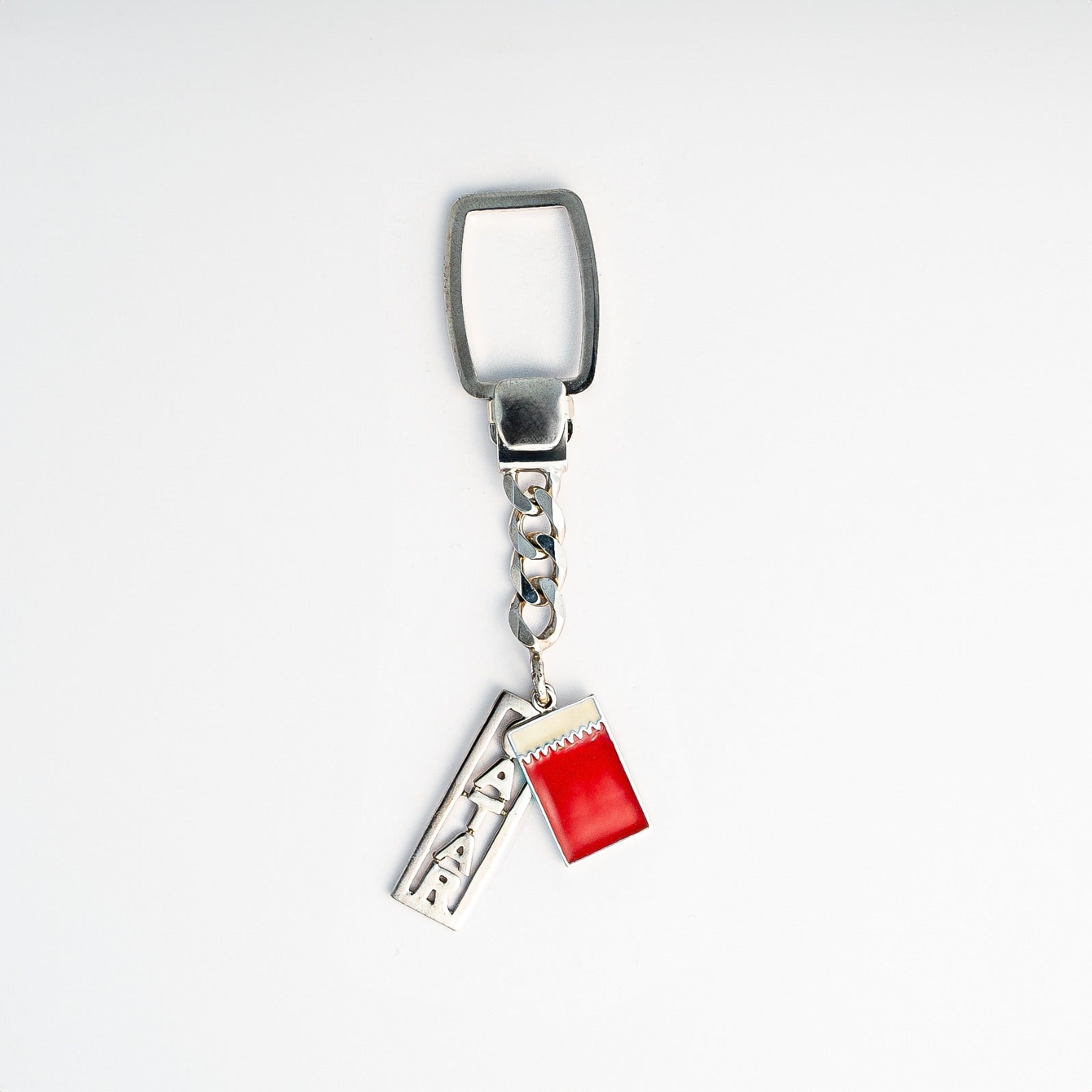 Silver keychain (Qatar)